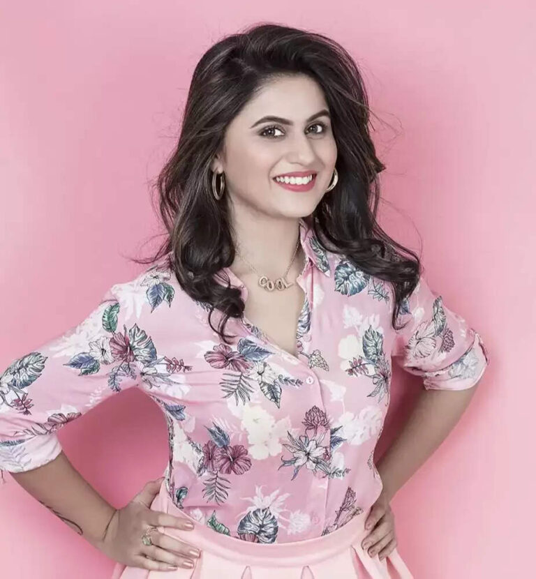 Shashwati Pimplikar Age, Biography, Height, Net Worth, Family