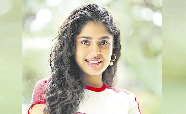 Faria Abdullah Biography, Age, Height, Movies, Husband