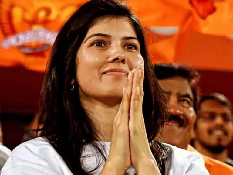 Kaviya Maran Husband's Name