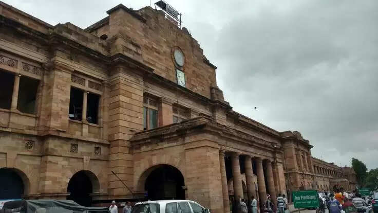 Know Why Westside Nagpur Station Closed for Vehicle