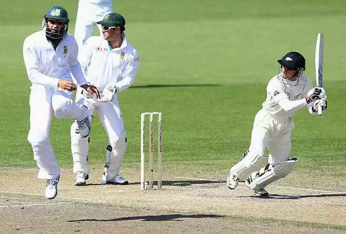 Top 10 Shortest Players In International Cricket Till 2025