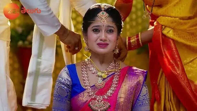 Padamati Sandhya Serial Cast & Crew