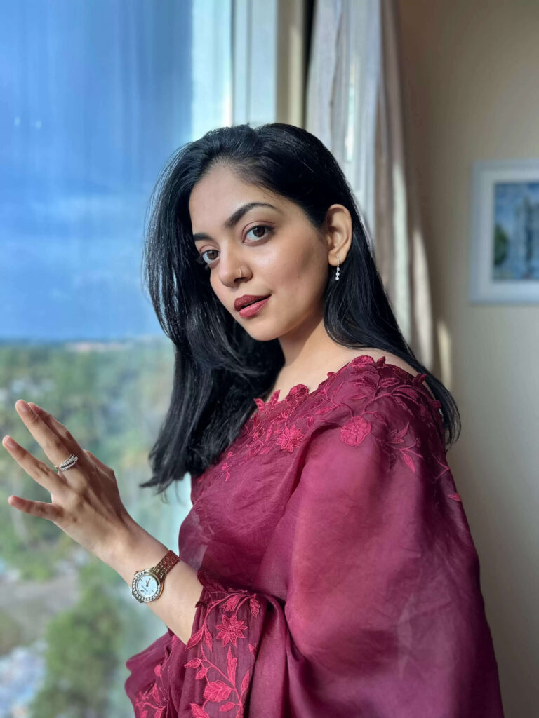 Ahaana Krishna Biography, Age, Height, Movies, Net Worth, Husband