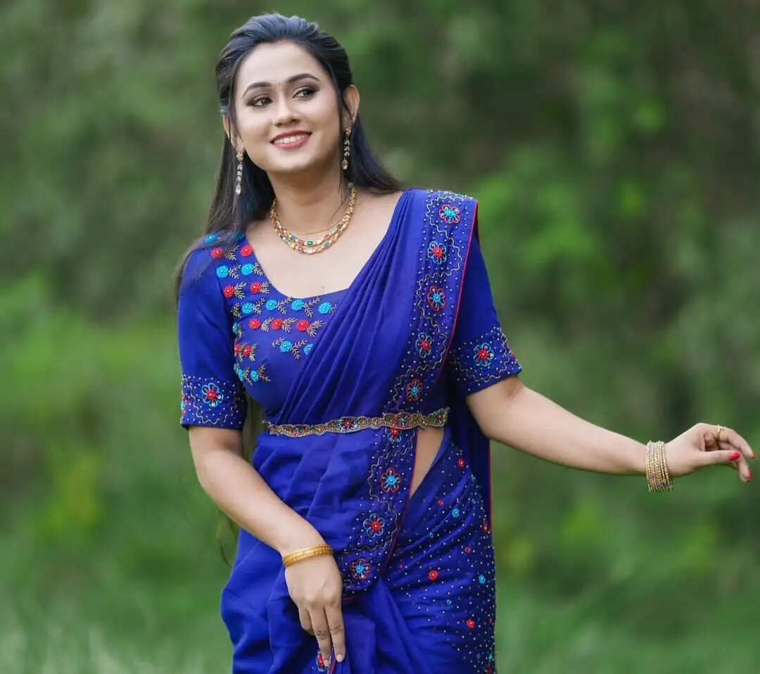Lakshmi Keerthana Biography, Age, Height, Family, Net Worth, Photos