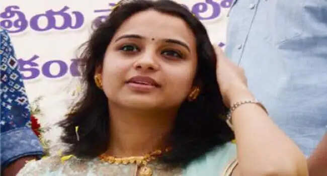 Veditha Reddy IAS Biography, Height, Age, Husband Name, Career