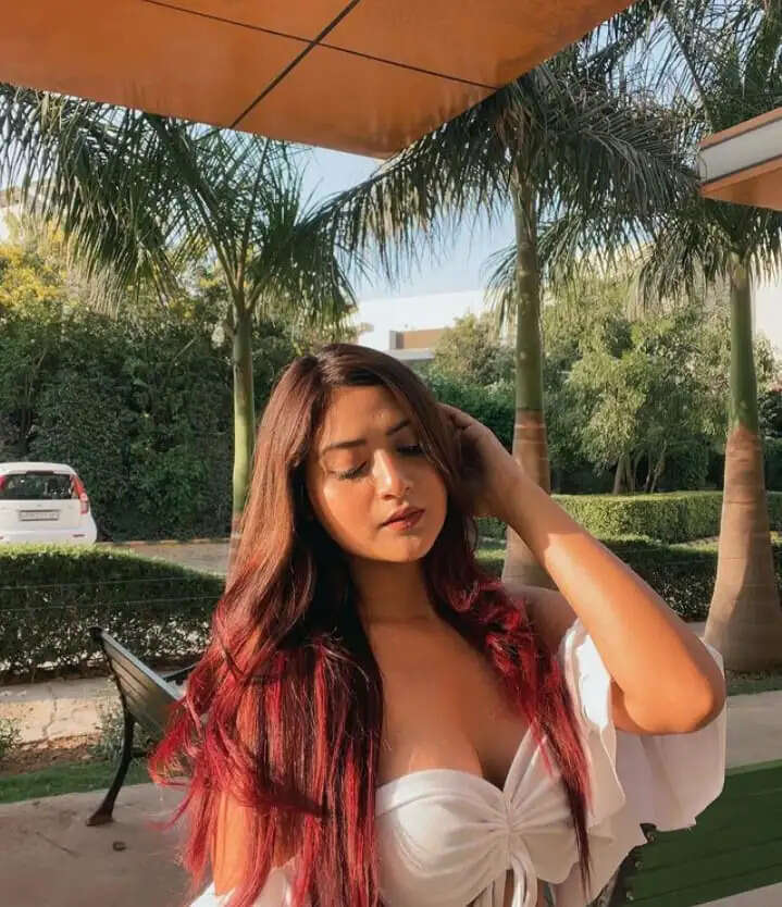 Rashika Dobriyal Age, Biography, Height, Career, Boyfriend In 2025