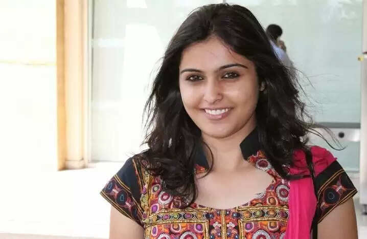 Surabhi Hande Wiki, Biography, Dob, Age, Height, Weight, Net Worth In 2025