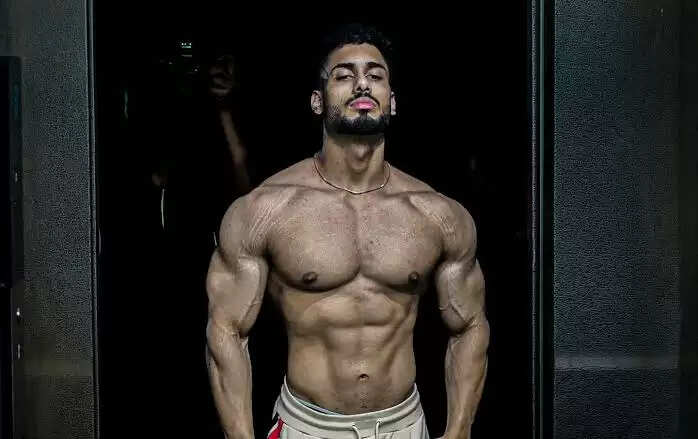 Manu Chaudhary Biography, Age, Height, Weight, Net Worth in 2025