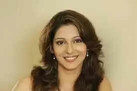 Madhura Velankar Satam (Actress) Height, Weight, Age, Affairs, Biography In 2025