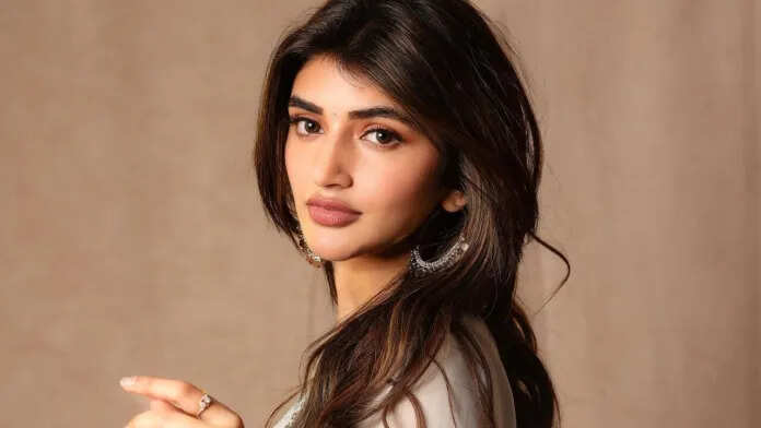 Sreeleela Age, Height, Weight, Size, DOB, Boyfriend, Husband, Family, Biography In 2025