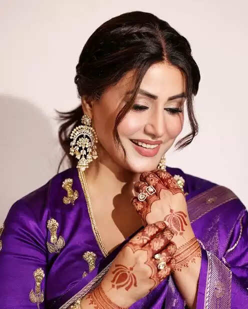 Hina Khan Age, Height, Weight, Husband, Family, Biography In 2025