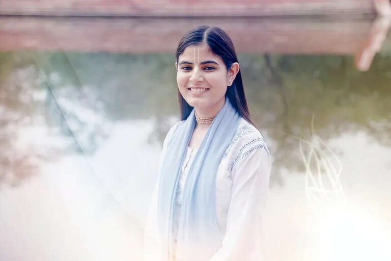 Devi Chitralekha Biography, Age, Height, Career, Net Worth In 2025