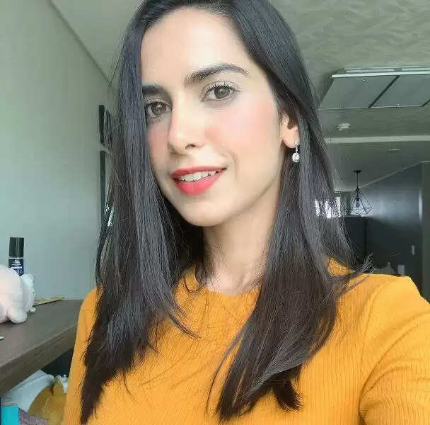 Poonam Naruka Biography, Wiki, Age, Height, Career, Net Worth In 2025