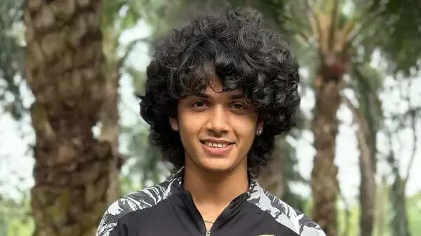 Actor Harsh Roshan Age, Family, Movies, Biography In 2025