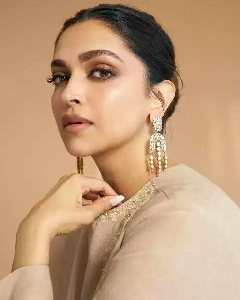 Deepika Padukone Biography, Height, Weight, Age, Affair, Husband, Net Worth In 2025