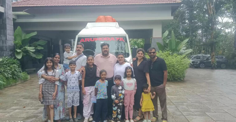 Why Tempo Traveller Rentals Are the Smartest Way to Explore Bangalore with Friends or Family