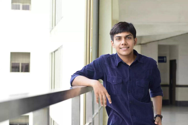 Atur Harshad Mehta Biography, Wiki, Net Worth, Age, Edu, Wife, Son