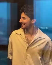 Darshan Raval Biography Age, Wife, Songs, Career, Birthday, Net Worth In 2025