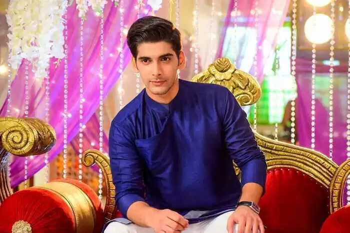 Actor Akshit Sukhija Age, Height, Girlfriend, Biography In 2025