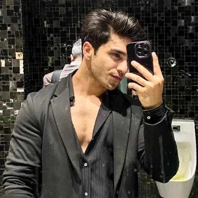 Aarush Bhola Age: Biography, Height, Family, Net worth In 2025