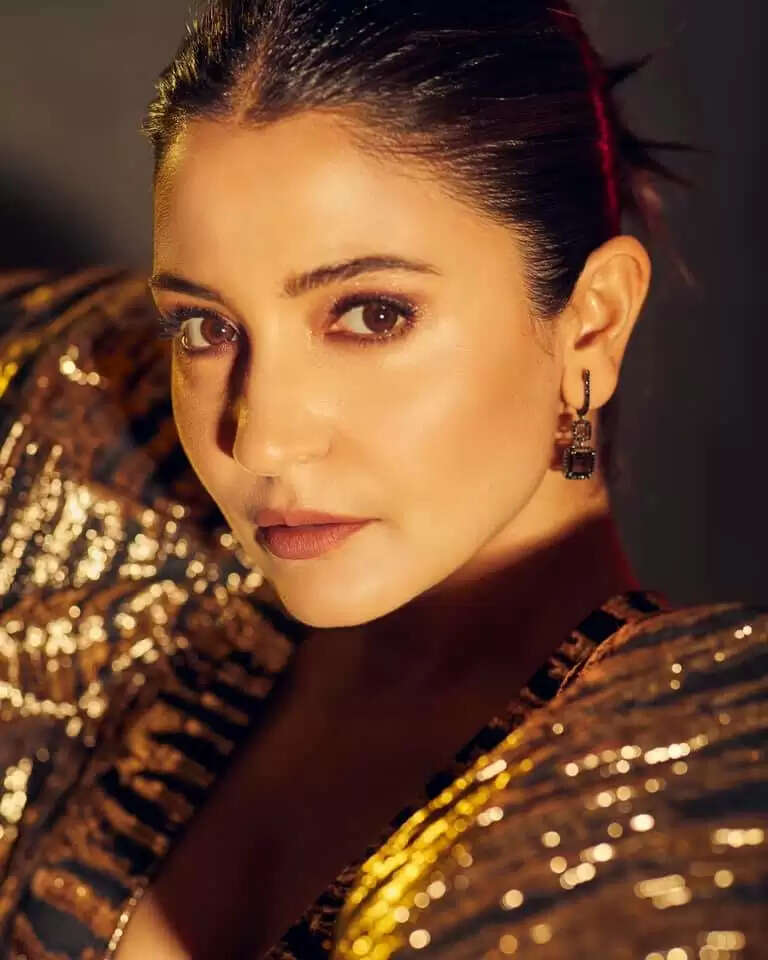 Anushka Sharma Age, Boyfriend, Family,Caste, Biography In 2025