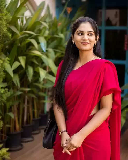 RK Dhanusha Wiki, Biography, Age, Photos, Spouse In 2026